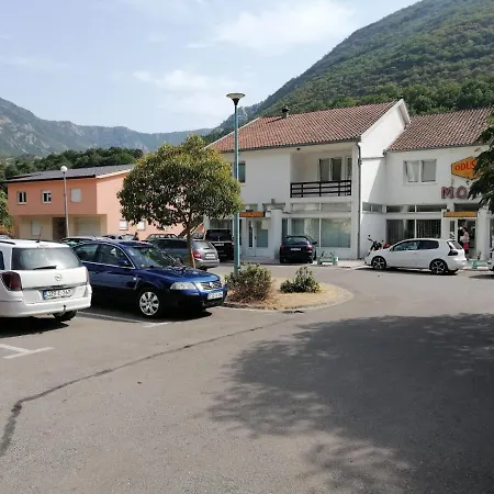 And Restaurant Odusak Motel Dreznjak